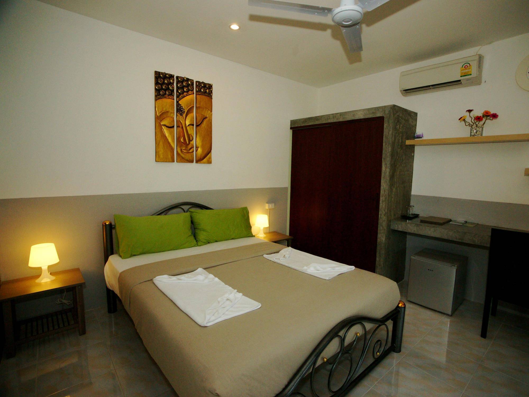 Bed and Breakfast Cafe Del Sol Тау Экстерьер фото